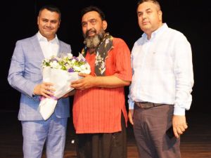 Torbalı’da "1915‘ten 15 Temmuz’a" oyunu sergilendi