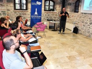 Bu kurs gençlerin gözdesi