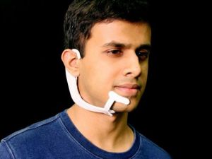 İç konuşmaları kelimelere döken bir cihaz geliştirildi