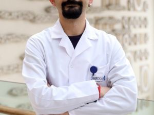 “Akıllı cihaz kullanımı çocuklarda bel ve boyun problemlerini artırıyor”