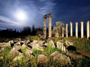 Aphrodisias sınırları aştı