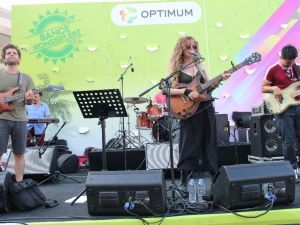 Sena Şener’den İzmirlilere unutulmaz konser