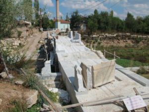 "Çavdarhisar’ın keşfedilmemiş tarihi güzellikleri yeni kazılarla gün yüzüne çıkartılıyor"