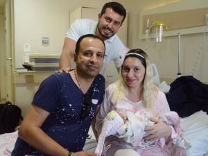 O Ses Türkiye yarışmasının şarkıcısı, doğumunda da şarkı söyledi