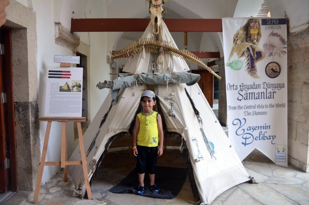 Tarihi Kervansaray’da Şaman sergisi