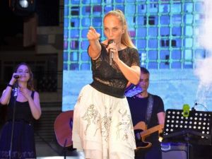 Aliağa’da Sertab Erener rüzgarı