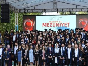 Mezunları en hızlı istihdam edilen üniversiteler açıklandı