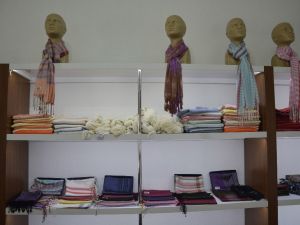 Asırlık Kara Tezgah teknolojiye meydan okuyor