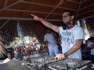 Ozan Doğulu çaldı, İzmirliler coştu