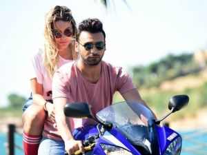 ‘Yıldız Tilbe’nin Yıldızlı Şarkıları’nın beşinci klibi Emre Kaya’dan