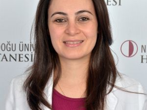 Aşırı sıcaklarda güneşlenenler dikkat