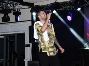 İdo Tatlıses’den kanguru dansı