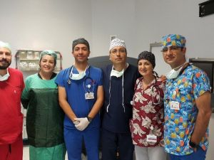 Robotik cerrahiyle idrar kanallarından mesane büyütülmesi ameliyatı yapıldı