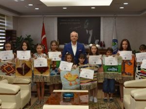 Minikler belgelerini Başkan Kayda’dan aldı