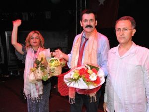 Buldan Yenicekent’te coşku dolu gece