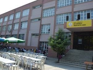 Manisa İmam Hatip mezunları son kez buluştu