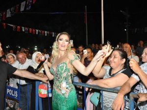 Petek Dinçöz Buldan’da coştu ve coşturdu