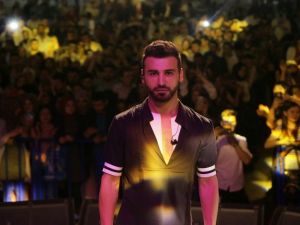 Emre Kaya’dan tüm hayranlarına fotoğraf sözü