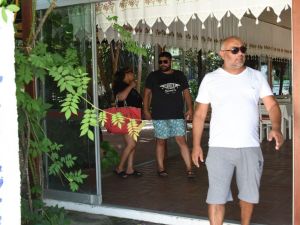 Kibariye’den aile pozu