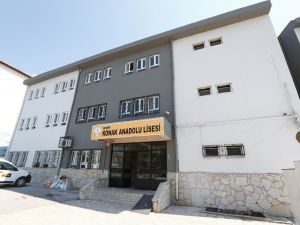 Konak Belediyesi okulları yeniliyor