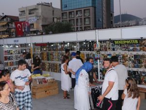 Yazar Hasan Ali Toptaş Kuşadası’nda okurlarıyla buluştu