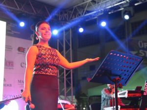 Hira konseri yürekleri ısıttı