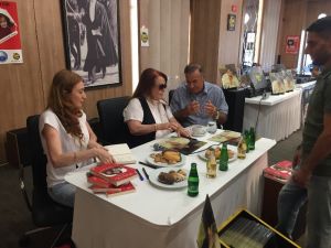 Muhterem Nur: “Filmde Müslüm’ün burnunu büyük yapmışlar”