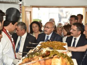 Kuşadası’nda iki tarihi ev turizme kazandırıldı