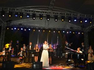 Züleyha Ortak-Enbe Orkestrası Kocaelilileri büyüledi