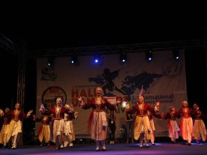 Kuşadası 3. Uluslararası Halk Dansları Festivali sona erdi