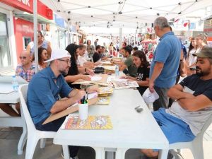 Bayraklı’da karikatür şenliği