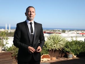 Serhat Akpınar  "Kriterim; uluslararası diplomadır"