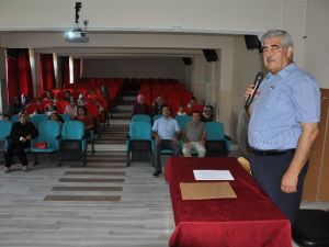 Uyum haftasında velilere seminer