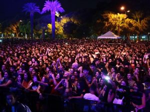 Eğlence ve sanatın adresi; İEF