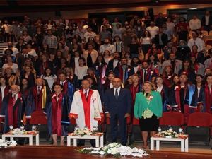 İKÜ akademik yıl açılışını gerçekleştirdi