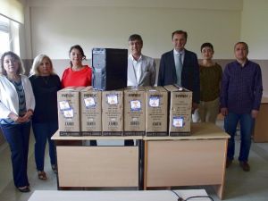 Eski mezunlar okullarına sahip çıkıyor