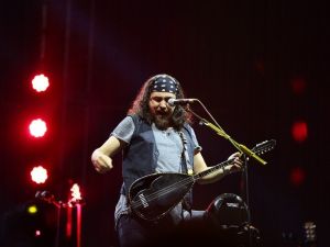 Rock Sahnesi’nde İzmirlilere sürpriz