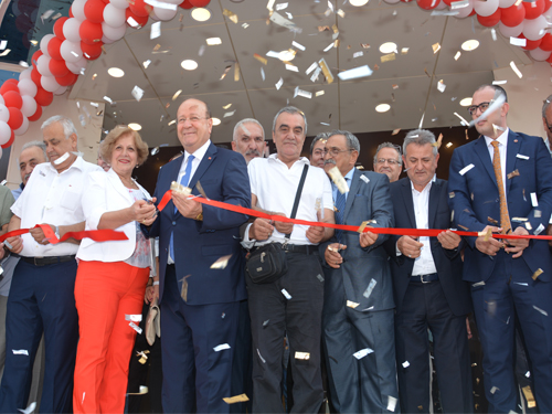 Efeler Kültür Merkezi ve Nikâh Salonu törenle açıldı