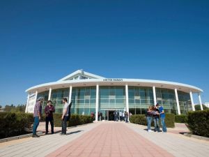 Öğrencilere tüm dünyada staj imkanı