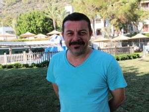 Ünlü yönetmen Murat Şeker’e dolandırıcı şoku