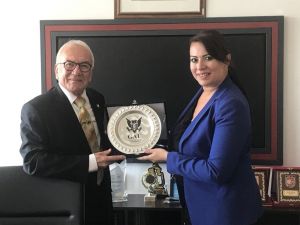 GAÜ Rektörü Öztürk’ten BRTK müdürüne ziyaret