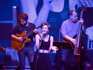 Cazın ödüllü isminden muhteşem performans