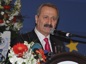 Ekonomi Bakan Çağlayan Faiz Lobisini Eleştirdi