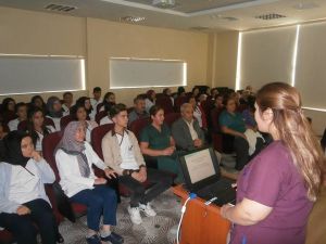 Emet’te ’Anne sütü ve önemi’ eğitimi