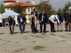 Otantik çocuk oyunlarına protokol çocuklardan daha çok damga vurdu
