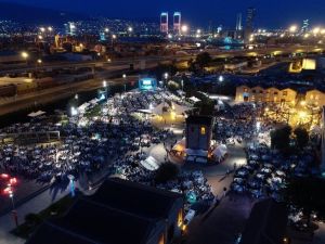 Tarihi Havagazı Fabrikası’nın bacasından 10 yıldır sanat tütüyor