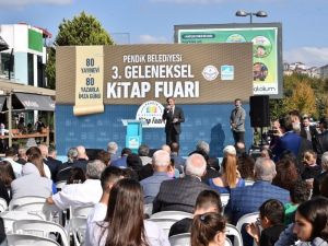 Başkan Demircan Pendik Kitap Fuarı’nda okurlarıyla buluştu
