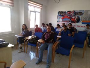 Gençlik Merkezi’nde İngilizce Kursu