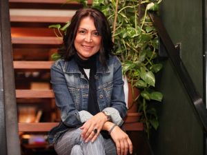 Asuman Dabak: "Oyunculuk kaşının gözünün güzel olması değil"