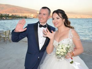 Kanser eşinin uzun saçlı gelin olması için tarihi öne çekti, saçlarını kazıttı